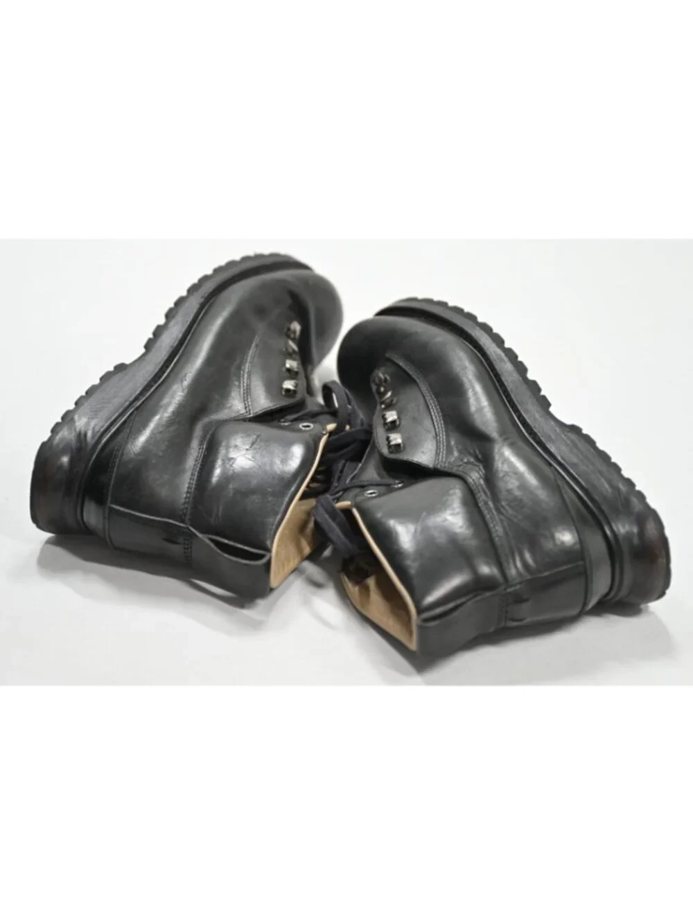 Martine Rose x Been Trill Hiking Boot in Black amexdoors.ca display picture 3